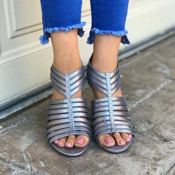 Metallic Silver Kitten Heel Caged Peep Toe Sandals - Picture 3 of 8